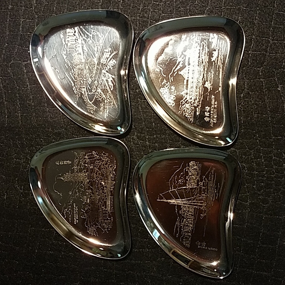 VTG Pearl of the Orient souvenirs